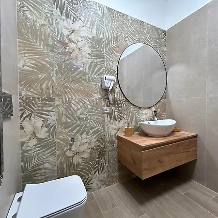 Lambruschini B * Fiumicino